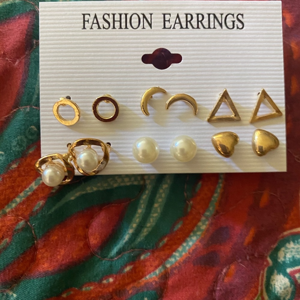 Fashion earrings